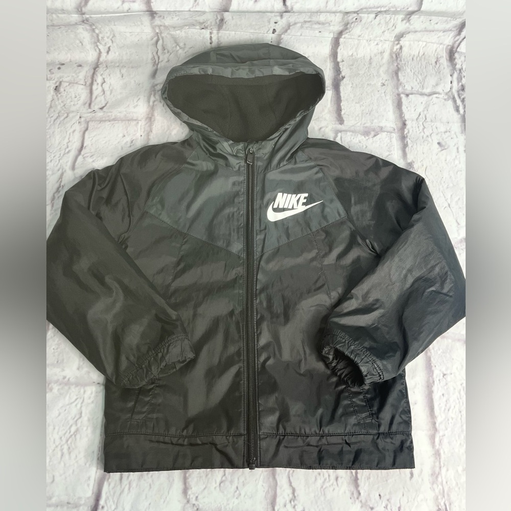 Nike Kids Windrunner fleece lined zip Jacket size 7